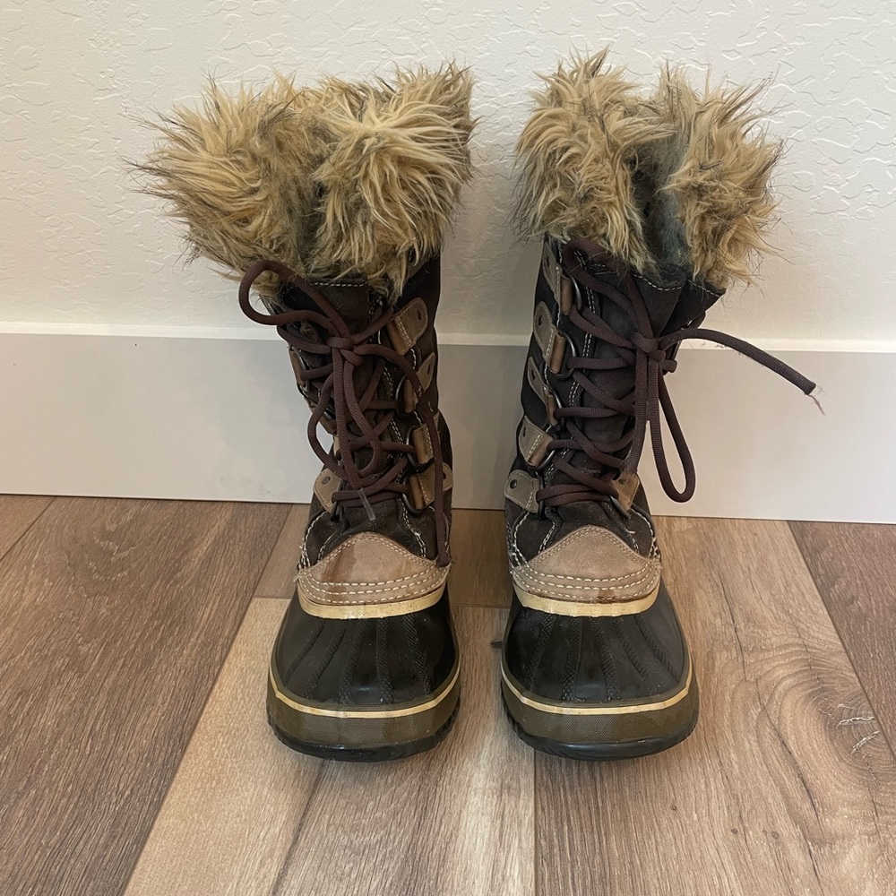 Sorel Joan of the Arctic Boots size 7